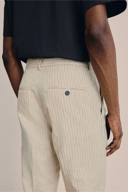 Pantalon chino slim, spacieux et élégant